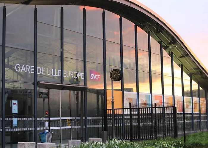 Lille Center Equipped Studio