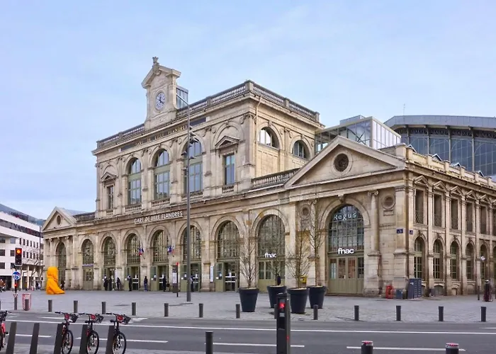 Lille Center Equipped Studio